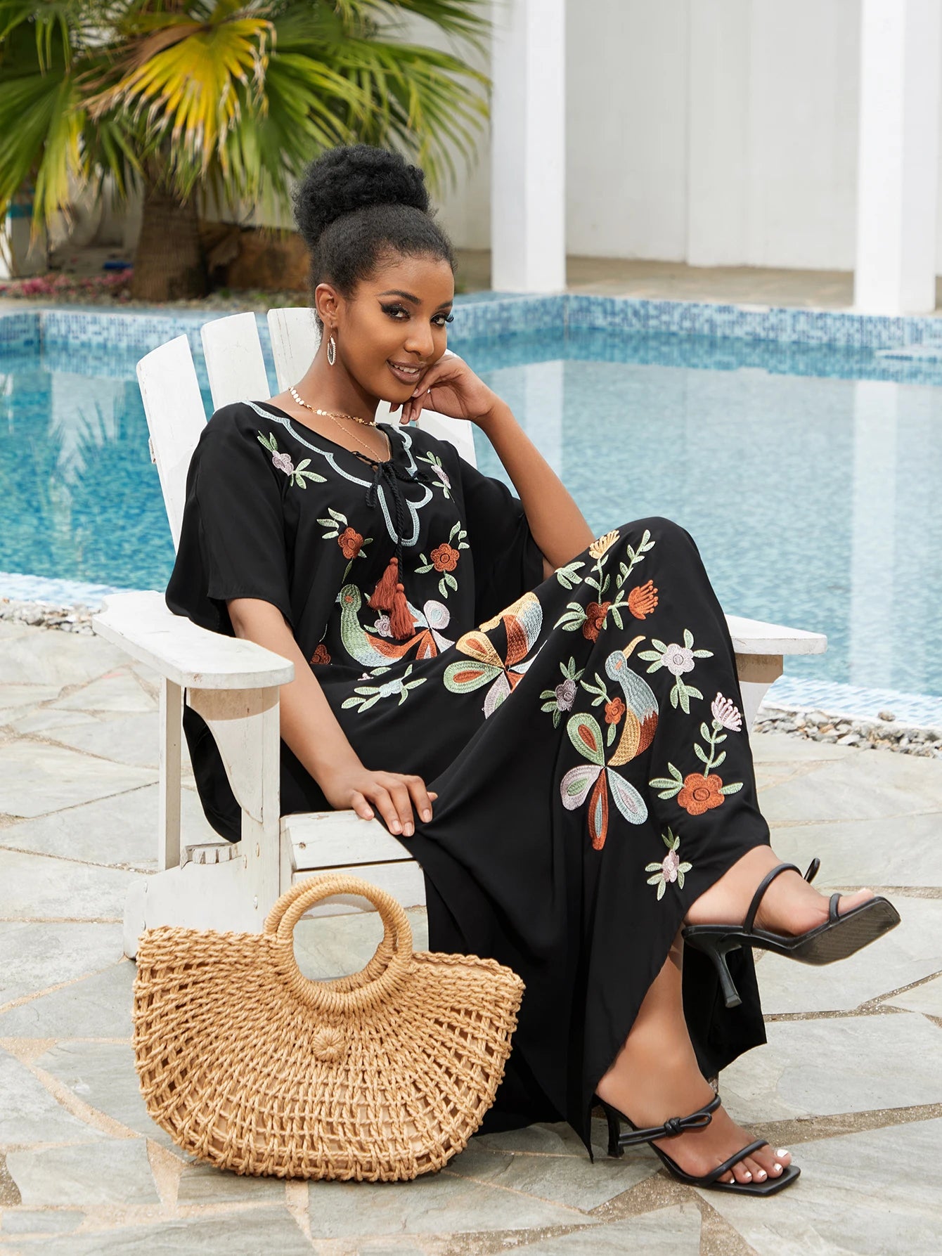 Elegant Embroidery Kaftan Robe Lace-up V-Neck Side Slit Maxi Dress 2023 Summer Women Clothes Plus Size Beachwear Cover-ups Q1543