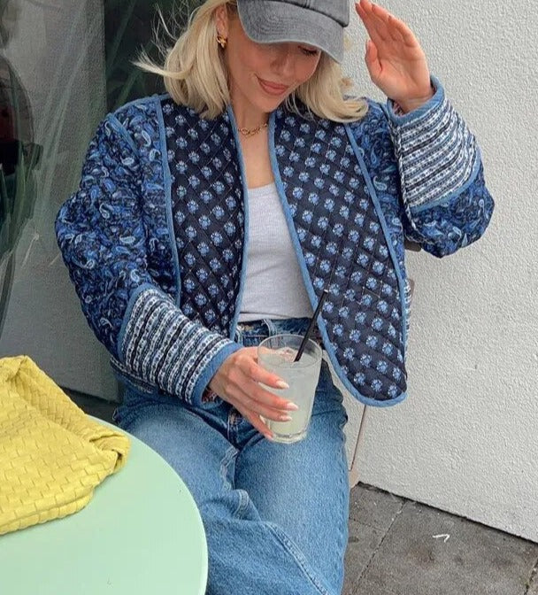 Timeless Prints in a Cozy Spring Jacket. Several design and color choices including 2 reversible models. Loose & Comfy Spring Jacket. Great Streetwear and Practical Travelwear.