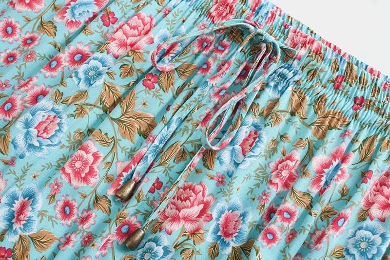 Super cute maxi skirt bohemian's meblue floral print