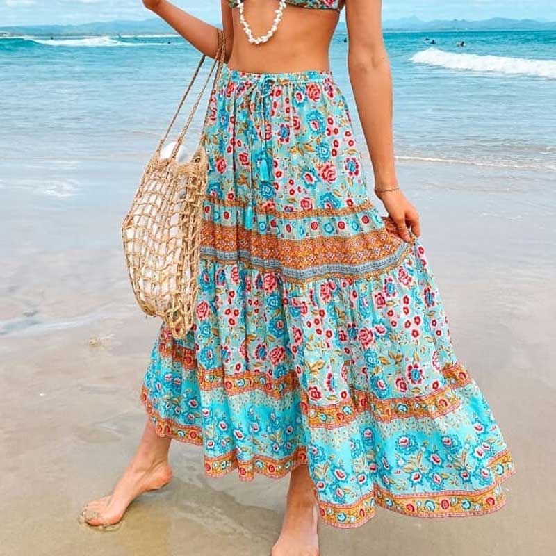 Super cute maxi skirt bohemian's meblue floral print